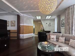 Дом 498м&sup2;, 2-этажный, участок 23 сот.  