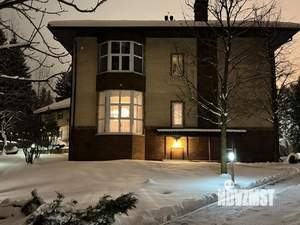 Дом 498м&sup2;, 2-этажный, участок 23 сот.  