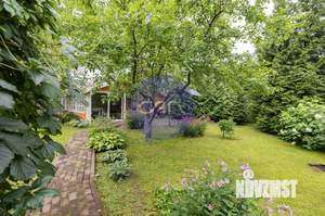 Дом 415м&sup2;, 3-этажный, участок 12 сот.  