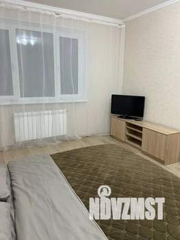 1-к квартира, посуточно, 32м2, 8/15 этаж