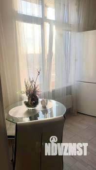 Студия квартира, посуточно, 38м2, 15/15 этаж