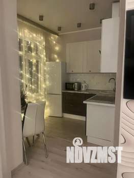 Студия квартира, посуточно, 35м2, 15/15 этаж