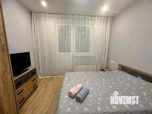 1-к квартира, посуточно, 38м2, 8/17 этаж