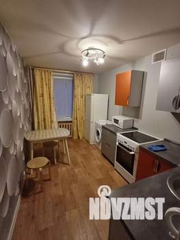 1-к квартира, посуточно, 35м2, 1/12 этаж