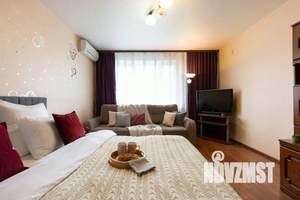2-к квартира, посуточно, 64м2, 1/1 этаж