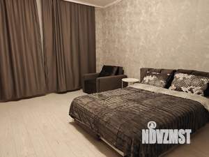 1-к квартира, посуточно, 40м2, 11/16 этаж