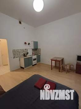 Студия квартира, посуточно, 28м2, 1/17 этаж