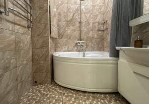 2-к квартира, вторичка, 66м2, 1/17 этаж