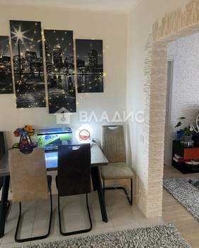 2-к квартира, вторичка, 58м2, 3/10 этаж