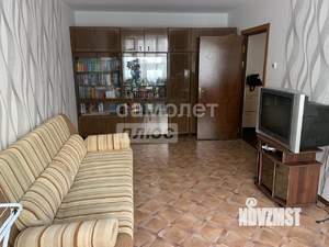 2-к квартира, вторичка, 44м2, 1/9 этаж
