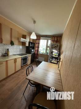 2-к квартира, вторичка, 53м2, 1/10 этаж
