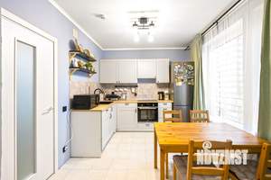 2-к квартира, вторичка, 69м2, 8/17 этаж