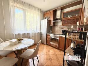 3-к квартира, вторичка, 70м2, 2/14 этаж