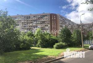2-к квартира, вторичка, 62м2, 1/14 этаж