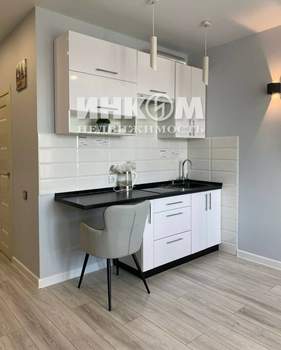 Студия квартира, вторичка, 20м2, 13/18 этаж