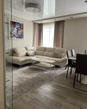2-к квартира, вторичка, 58м2, 9/17 этаж