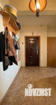 2-к квартира, вторичка, 52м2, 10/17 этаж