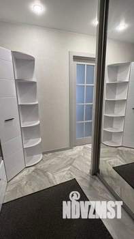 2-к квартира, вторичка, 60м2, 10/19 этаж